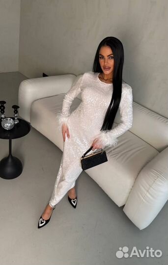 Эффектное платье в пайетки Balmain