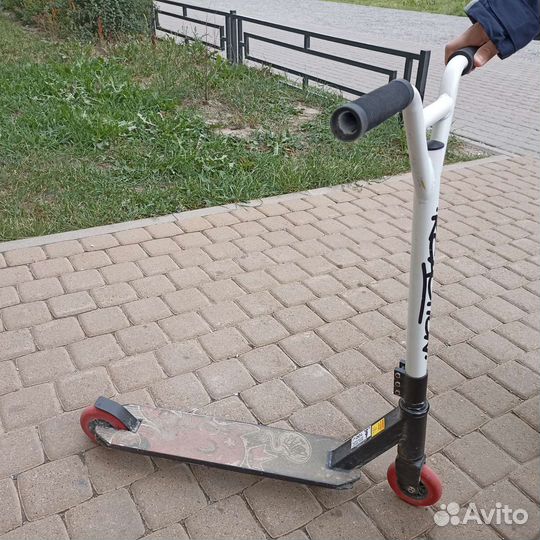 Трюковой самокат