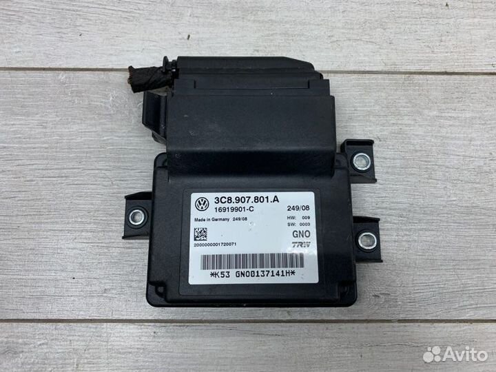 Блок управления стояночного тормоза Volkswagen