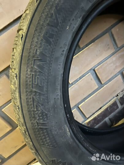 Kumho I'Zen RV Asymmetric 225/60 R17