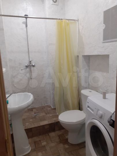 2-к. квартира, 43 м², 2/3 эт.