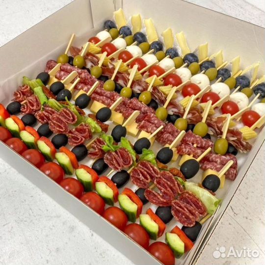 Приготовление салатов и фуршетов