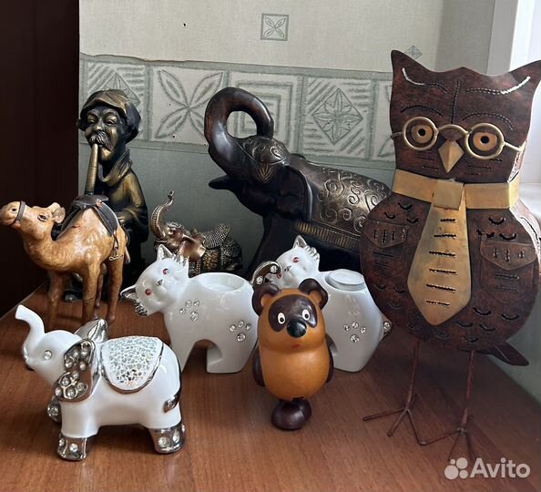 Статуэтки слон, верблюд, чебурашка, мишка