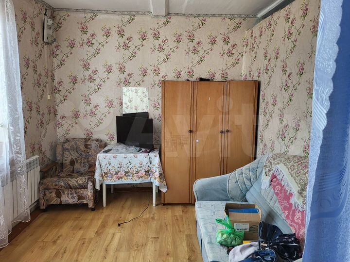 Дом 28 м² на участке 3 сот.