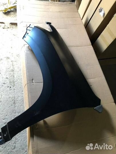 Land Cruiser Prado 150 2017+ Крыло левое X6FB9