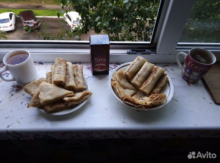 Блинчики, пирожки и салаты