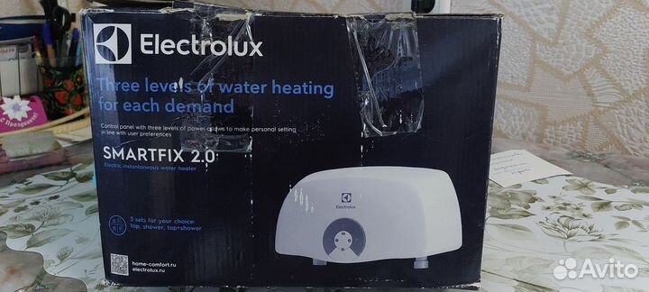 Проточный нагреватель Electrolux