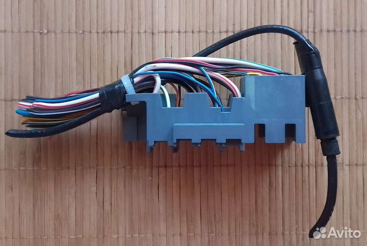 Блок предохранителей Mazda 6 GG 2002-2005