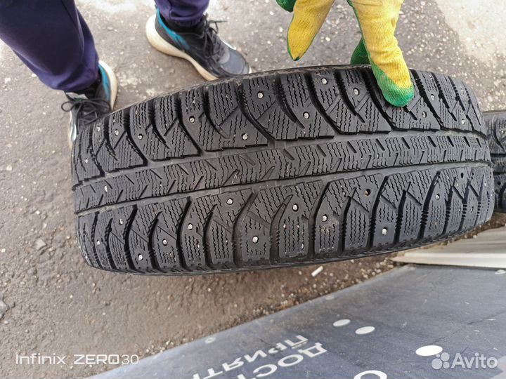 Bridgestone Ice Cruiser 7000 185/65 R15 88T