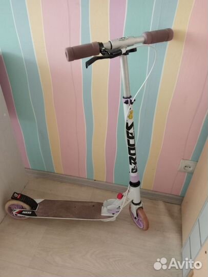 Самокат детский двухколесный для девочки