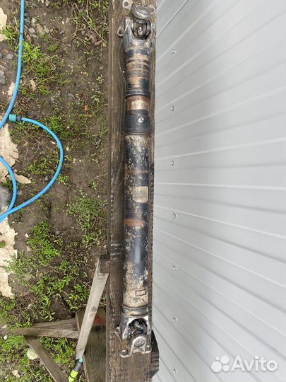 Карданный вал передний на LC 200