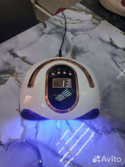 Лампа для сушки ногтей