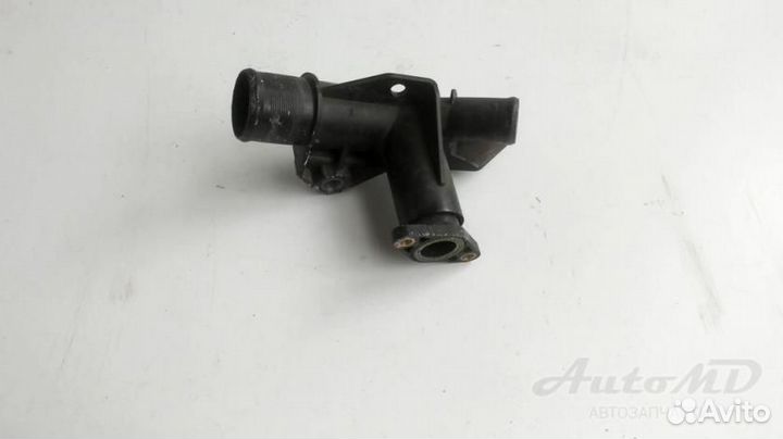 Патрубок системы охлаждения от Peugeot Expert