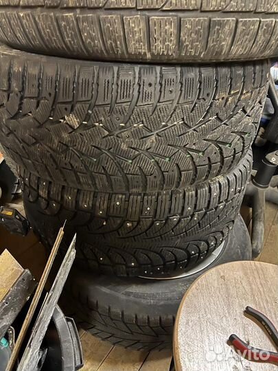 Nokian Tyres  Hakka Truck 844 275/35 R20