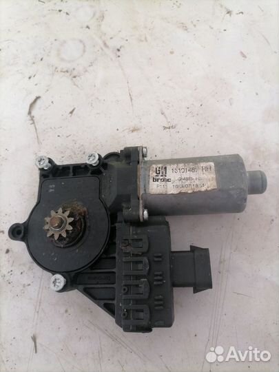 Мотор стеклоподъемника Opel Astra H