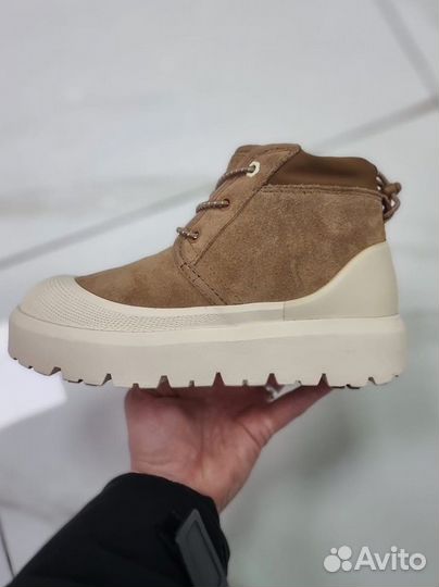 Ugg neumel weather hybrid