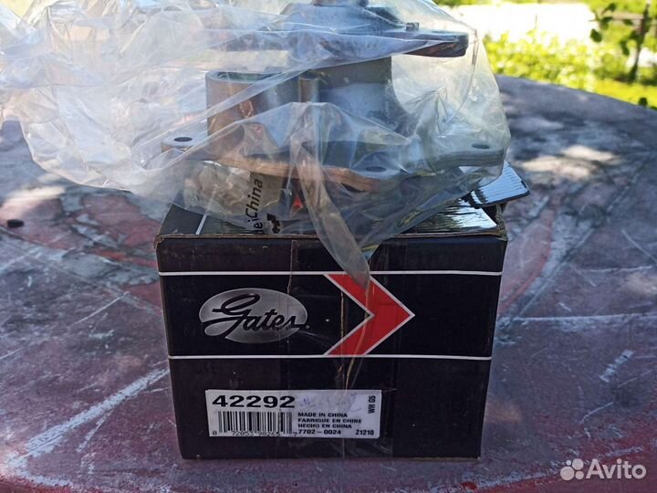 Водяная помпа 3.3-3.8