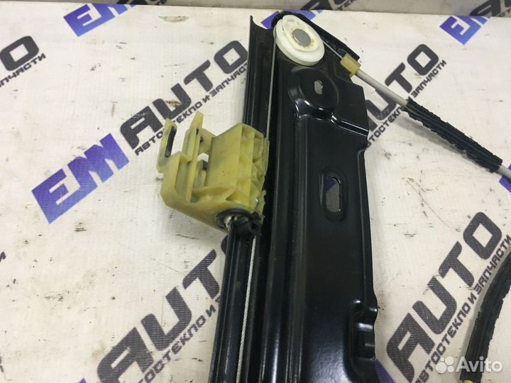 Стеклоподъемник эл. передний правый бмв 730D F01