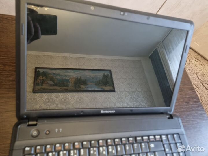 Lenovo G555