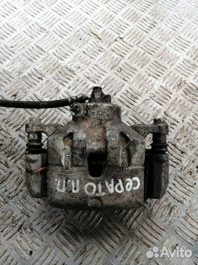 Суппорт передний правый Kia Cerato YD 1.6 G4FG