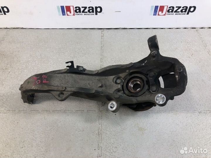 Кулак поворотный ступица передний правый Infiniti