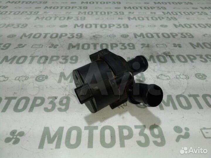 Насос водяной электрический Audi