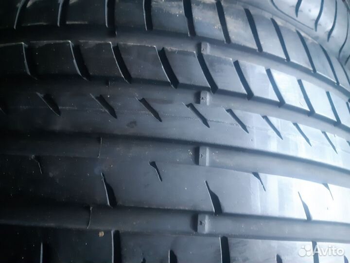 Goodyear Eagle F1 A/S-C 245/40 R20 110W