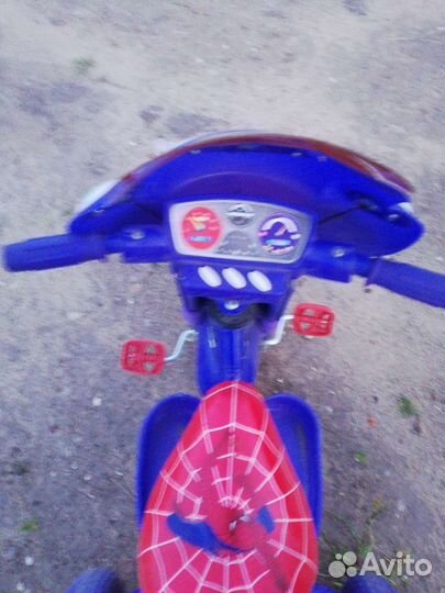 Велосипед для малышей с ручкой