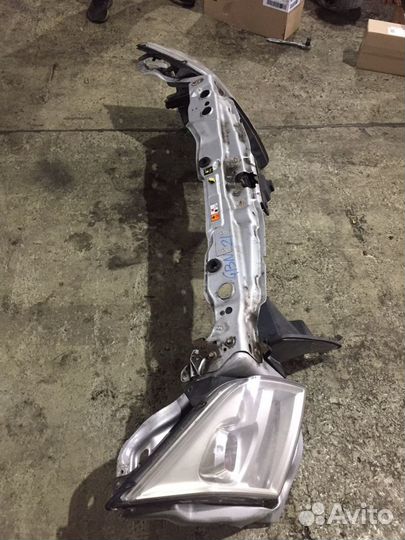 Фары передние Форд Транзит