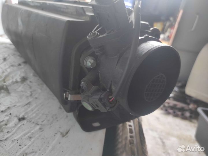 Расходомер воздуха Mercedes 211 A6460940048