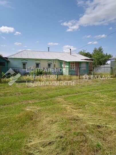 Дом 35 м² на участке 10 сот.