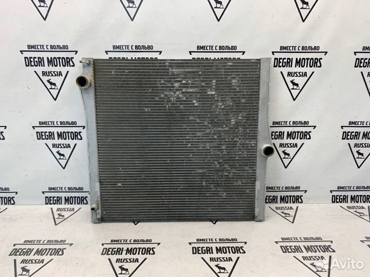 Радиатор охлаждения ориг. BMW X5 E70 17117585036