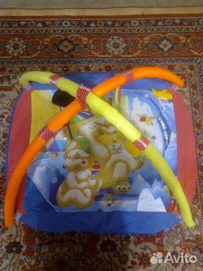 Развивающий коврик новый