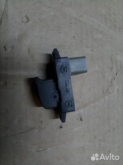 Кнопка стеклоподъемника ssangyong actyon NEW 2011