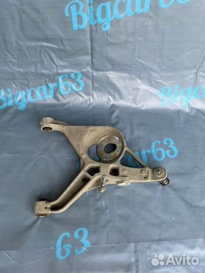 Кулак поворотный задний правый Mercedes-Benz Gls