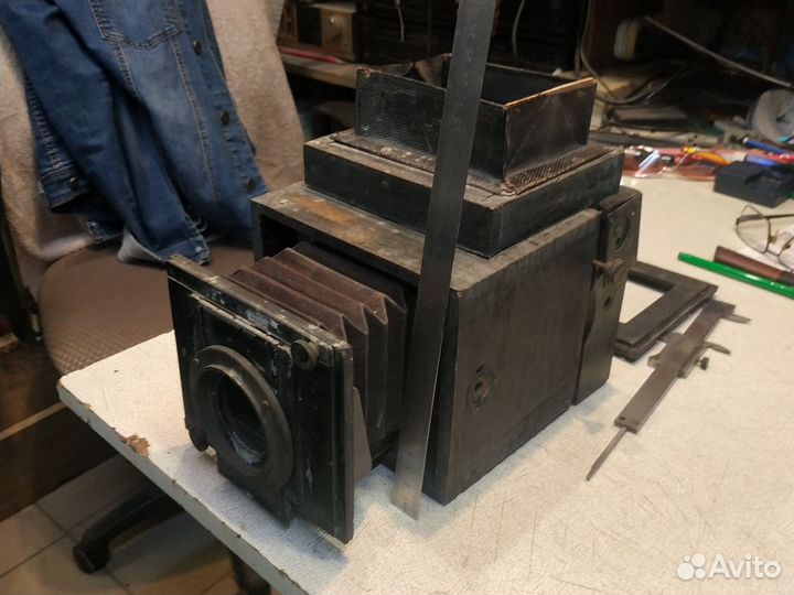 Старинный фотоаппарат