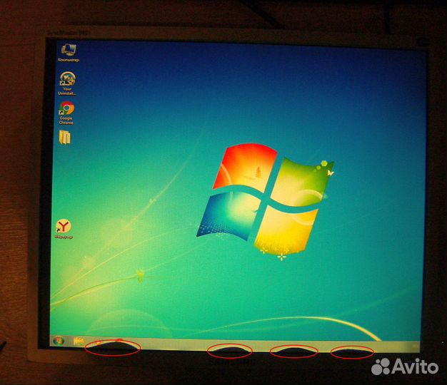 Монитор Samsung SyncMaster 940T с дефектом