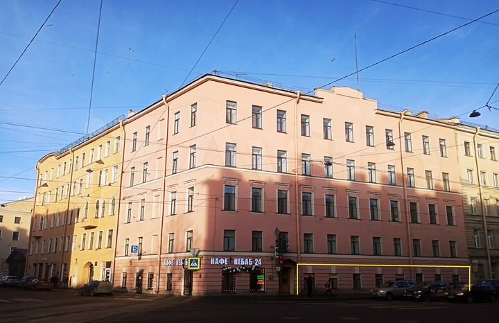 На активном перекрёстке