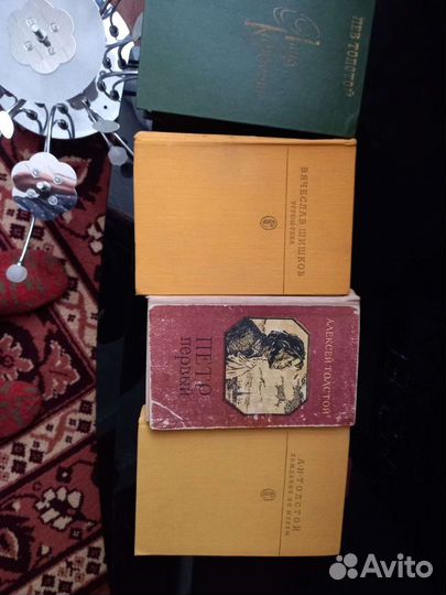 Книги, продаю и отдаю, много