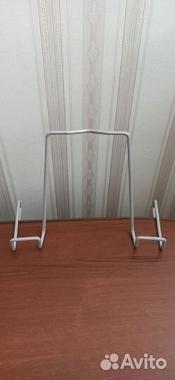 Подставка под учебники