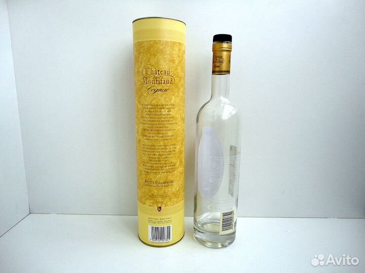 Тубус и бутылка Chateau de Montifaud