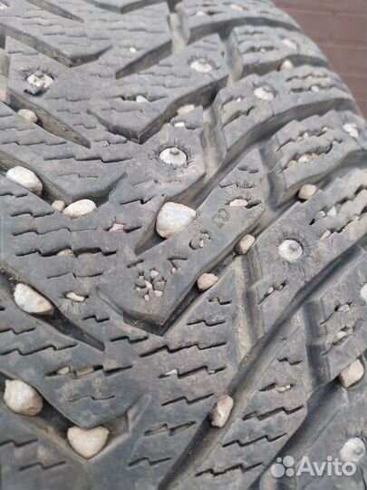 Nokian Tyres Hakkapeliitta 8 215/55 R17