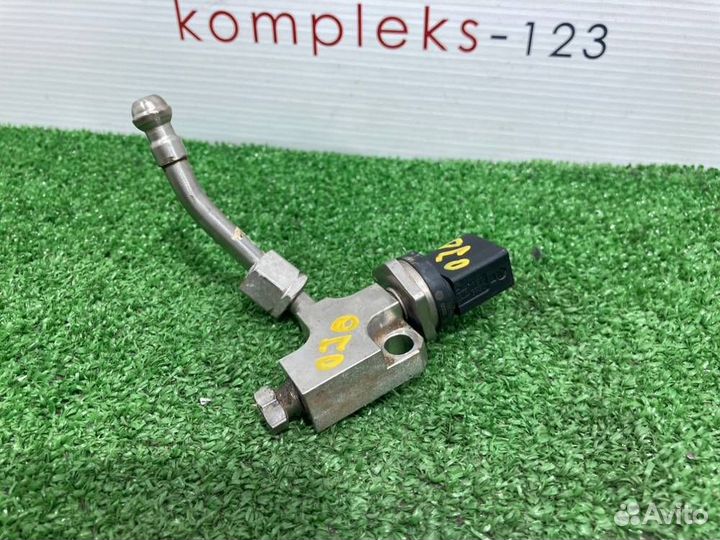 Датчик давления топлива Audi Q7 4L BAR