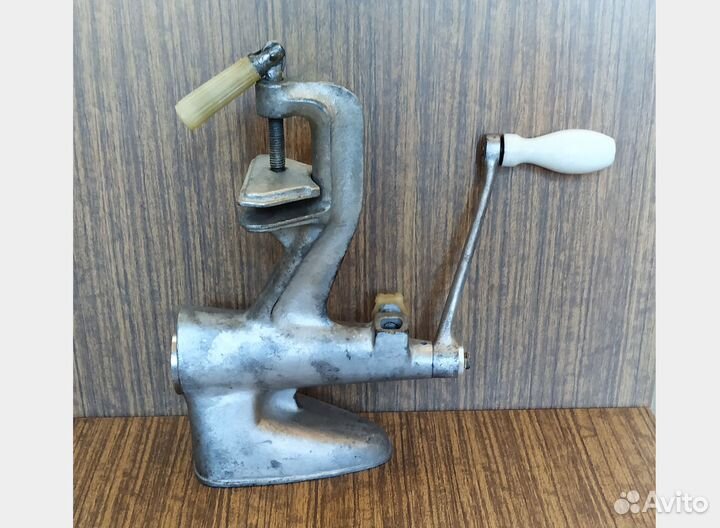 Соковыжималка ручная, чугунная, СССР