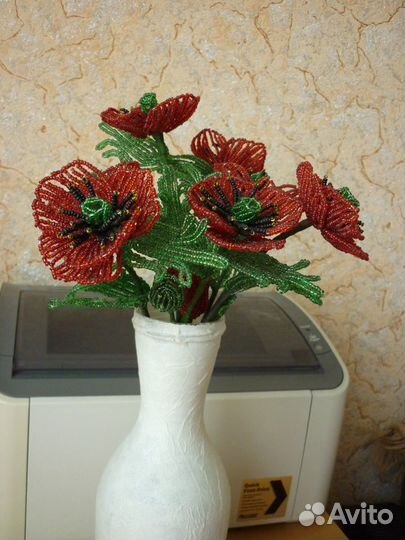 Маки из бисера