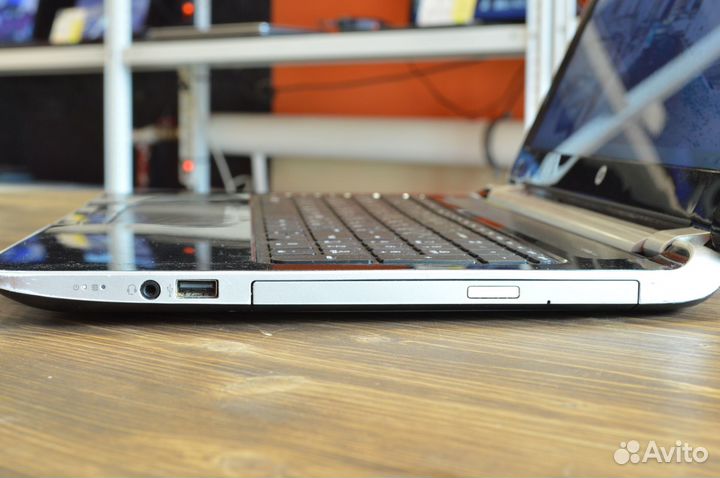 Ноутбук HP Pavilion 15-n051sr: Pentium/4Gb/SSD128