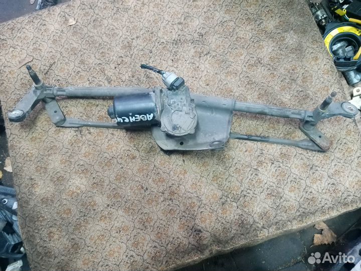 Трапеция дворников на Тойота Авенсис 2001 год