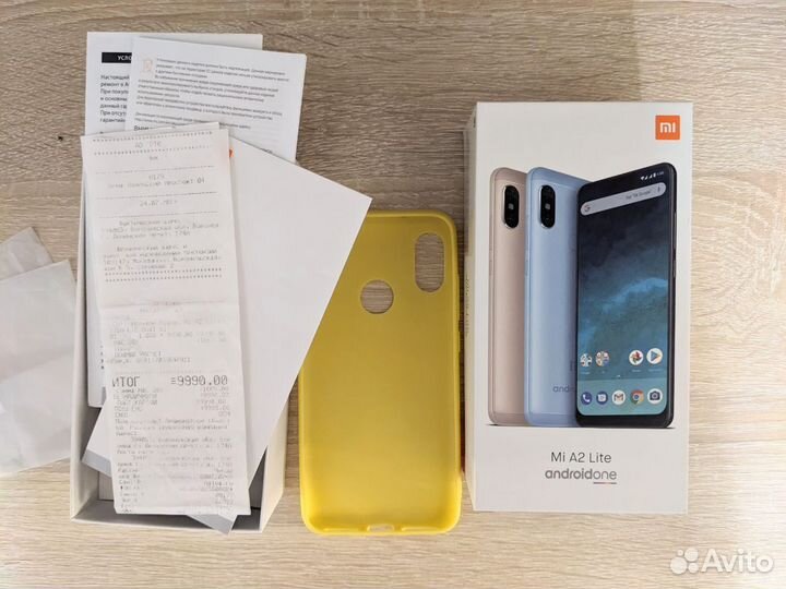 Xiaomi Mi A2 Lite Android One, 3/32 ГБ