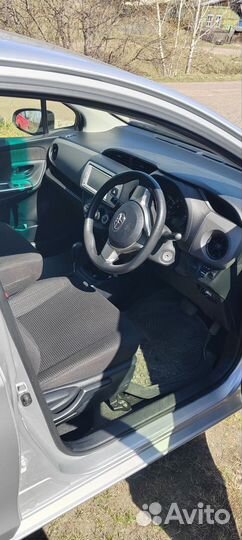 Toyota Vitz 1.0 CVT, 2016, 106 000 км