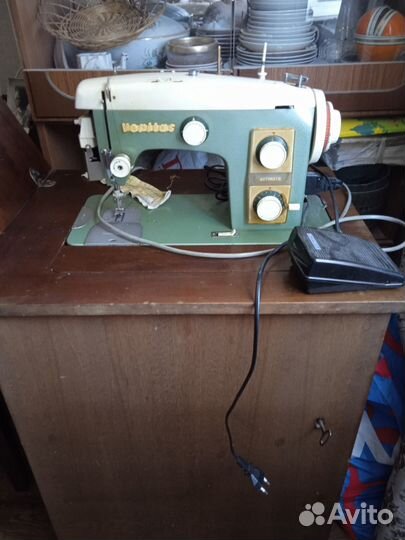 Швейная машина veritas